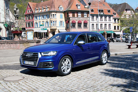 Editorial 10 lw 2017 audi sq7