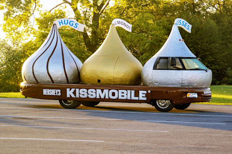 Editorial 07 kissmobile hersheys aaca