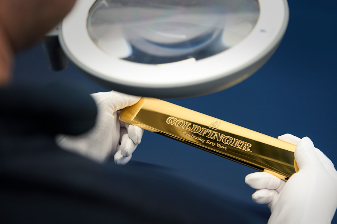 Rolls-Royce-Phantom-Goldfinger-2024 (18).jpg