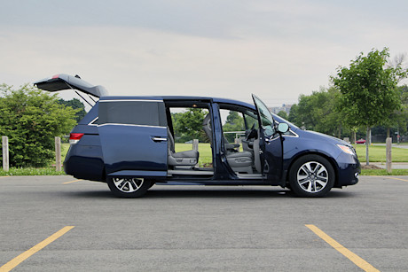 Editorial 2014 honda odyssey touring jy 06 12140