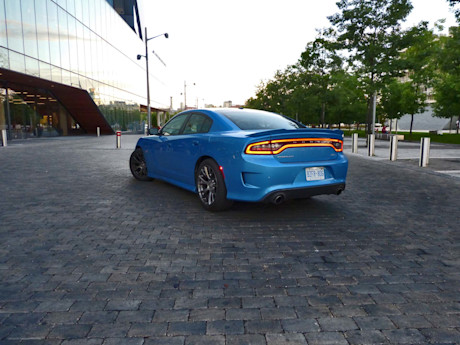 Editorial 2016 dodge charger srt 392 hemi jb 05