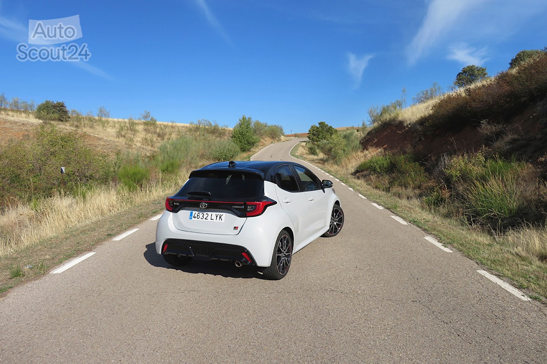 9_toyota_yaris_gr.JPG