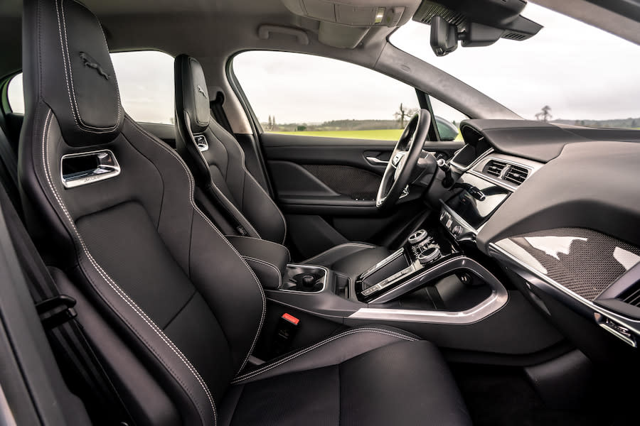 jaguar-i-pace-frontseats