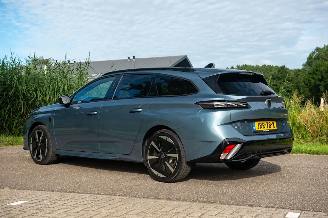 AS24 Peugeot e-308 SW 03