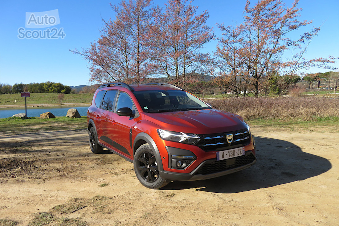 12_dacia jogger.JPG