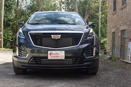 Editorial 2021 cadillac xt5 sport awd 01 sm
