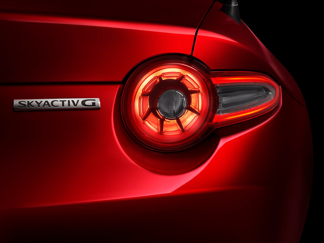 2024_mazda_mx-5_global_det_-5