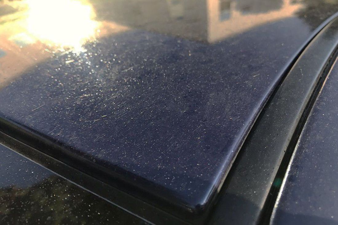 Retirer la résine d'une voiture