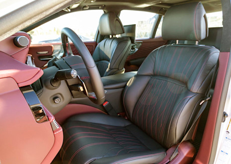 Editorial 2021 lexus ls 500 awd 08 jw