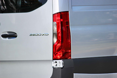 Editorial 2019 mercedes benz sprinter 14 dh