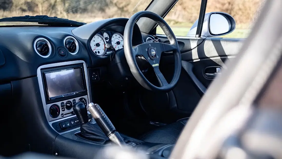 mazda-mx-5-restomod-rocketeer (1)