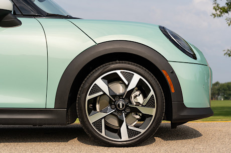 Editorial 2025 mini cooper s 3 door td jw 240903 4