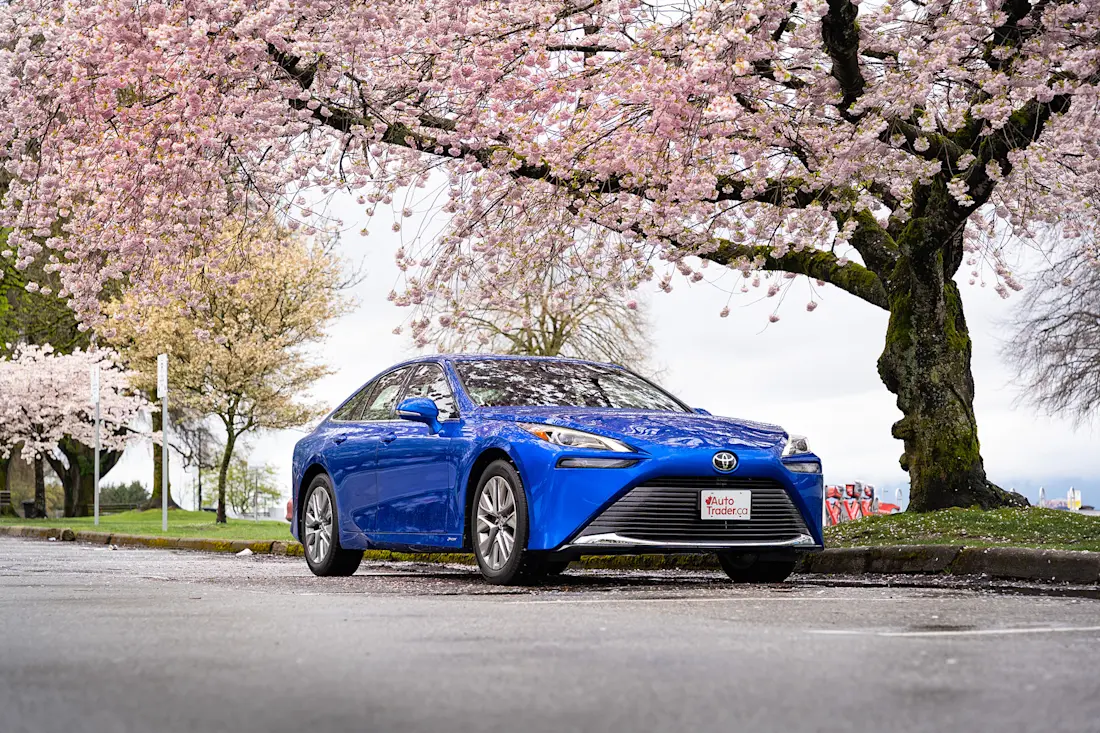Editorial 2025 toyota mirai feature nf jw 250421 24