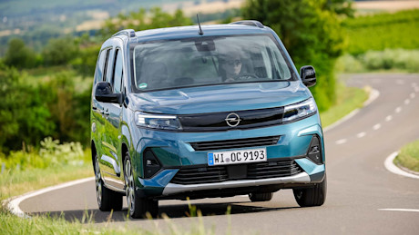 2026 Opel Combo 1.2 3.jpg