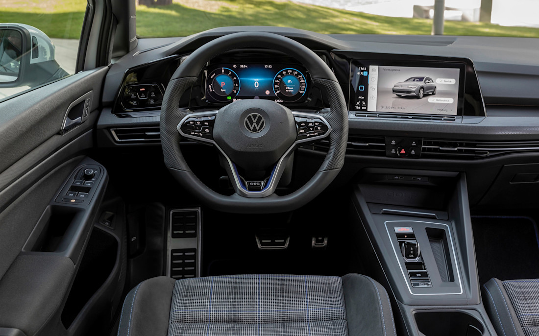 vw-golf-gte-interior
