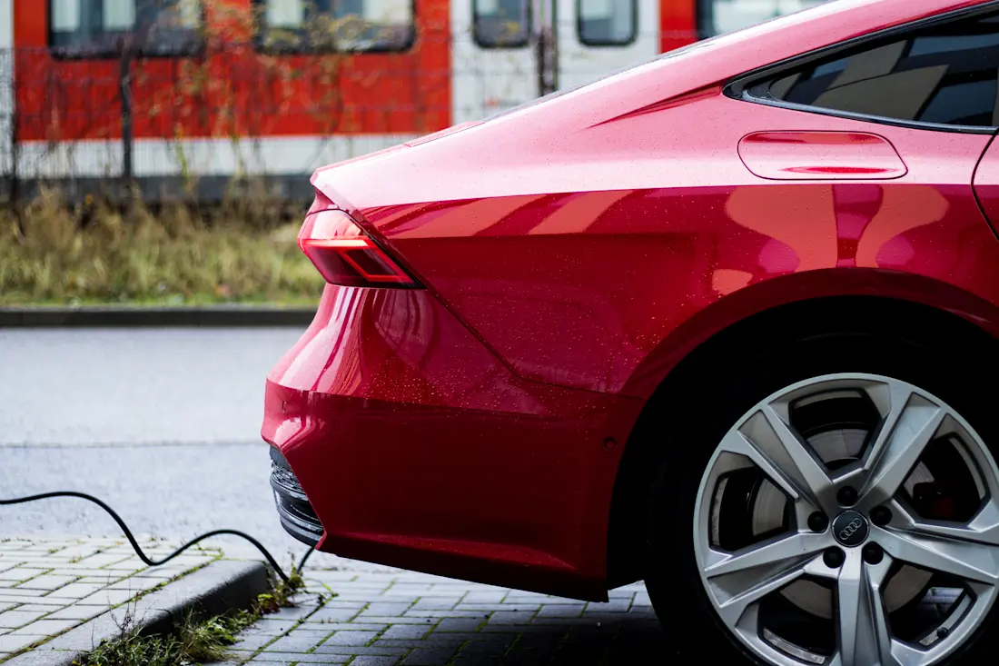 Audi A7 55 TFSIe quattro Side Part Audi A7 55 TFSIe quattro Side Part