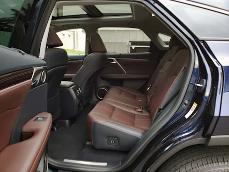 Editorial 2019 lexus rx 350 09 sw