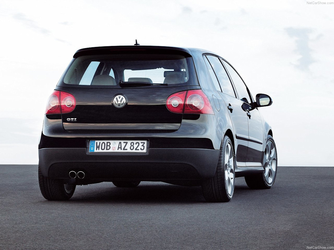 Volkswagen-Golf_GTI_5-door-2004-1280-12
