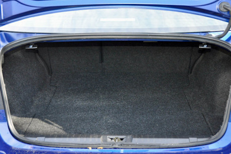 Editorial 2015 subaru legacy 36r touring pw 09