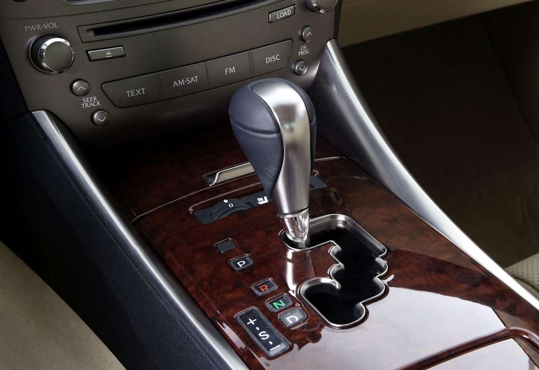 Lexus-IS250 interior 2