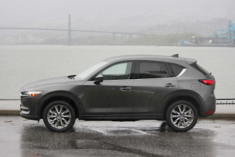 Editorial 2019 mazda cx 5 signature 04 dh