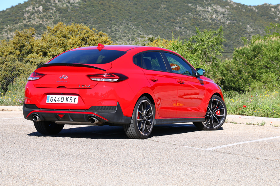 Hyundai i30 Fasback N (35).JPG