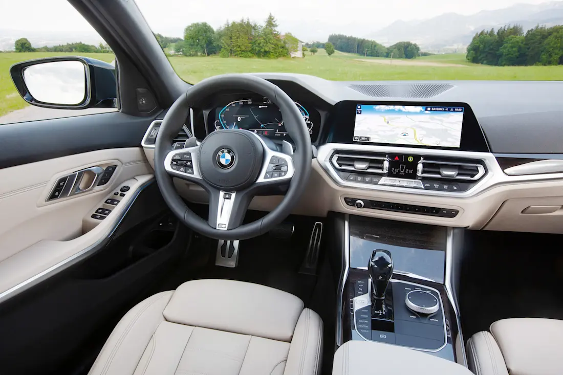 BMW 320e review rijtest essai