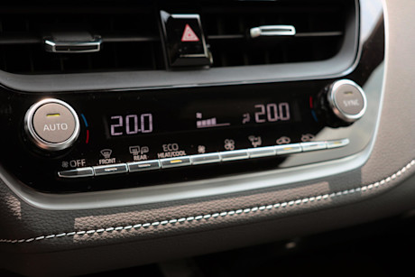 Editorial 2023 toyota corolla hatchback xse td 230901 30 jm