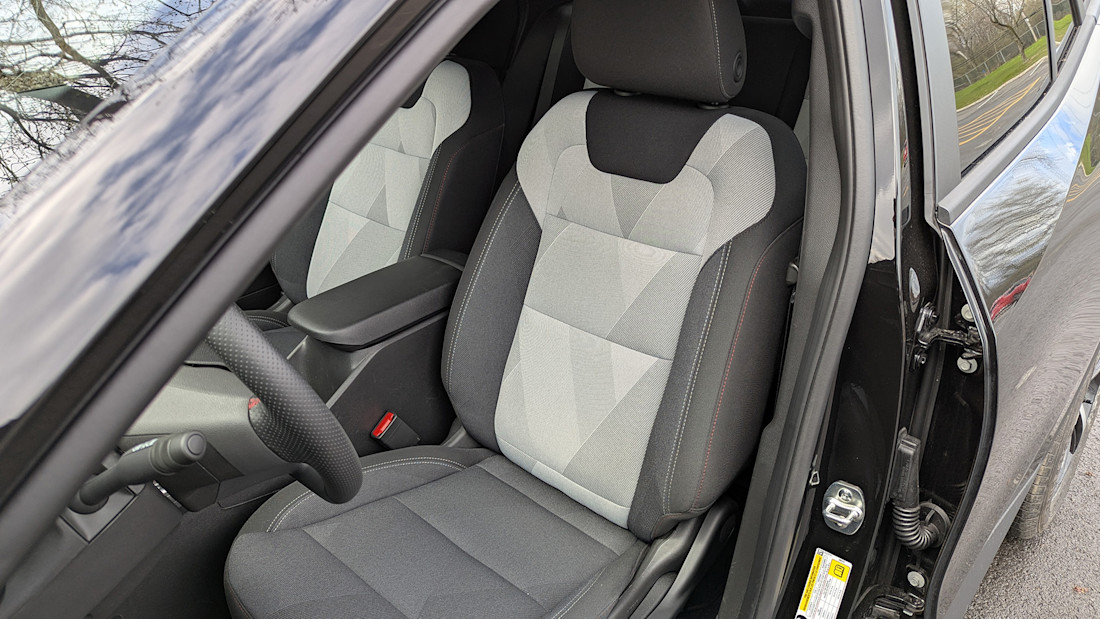 2026 Chevrolet Trax - TD - DB - 260514 - 24.jpg