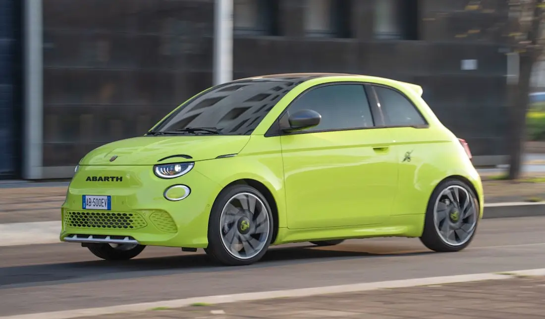 Abarth 500e 4