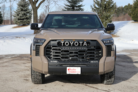 Editorial 2025 toyota tundra hybrid td jm 250237 4