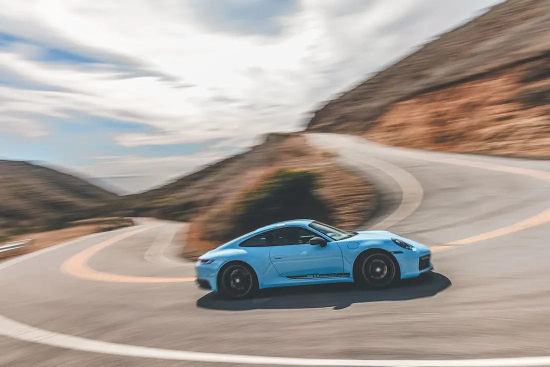 Gulf Blue 911 T 028 SIM2397 Gulf Blue 911 T 028 SIM2397