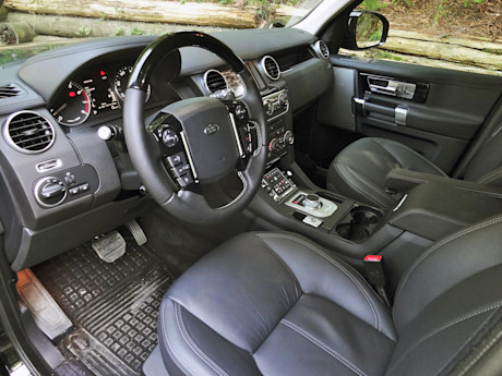 Editorial 2015 land rover lr4 hse luxury sh 20
