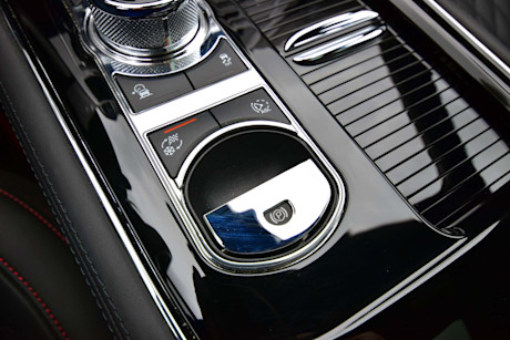 Editorial 2018 jaguar xjr 575 38 jp
