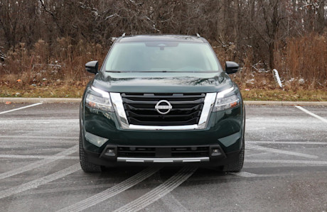Editorial 2024 nissan pathfinder platinum td 240226 01 jm