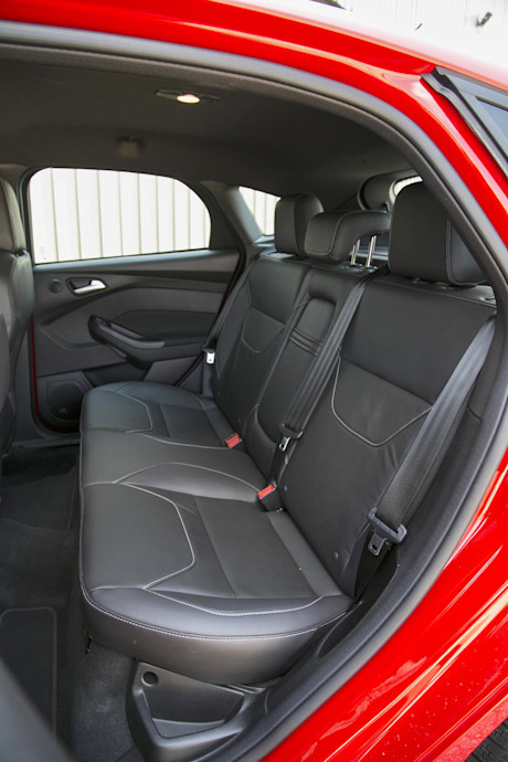 Editorial 2015 ford focus st jw 13