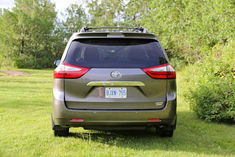 Editorial 2016 toyota sienna 07 ts