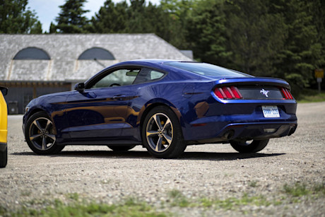 Editorial 2015 ford mustang v6 04 rf