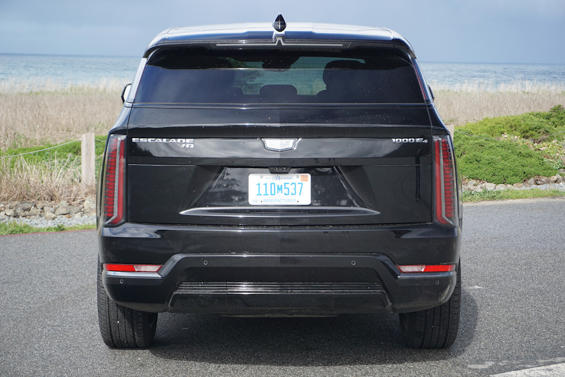 Editorial 2025 cadillac escalade iq fd di 20250313 24