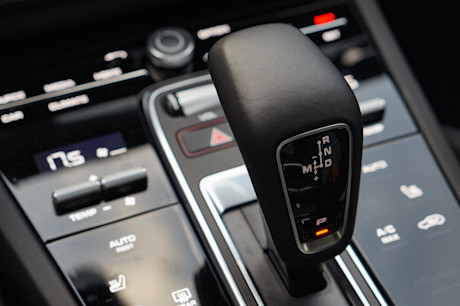 Editorial 2020 porsche cayenne turbo coupe 25 jl