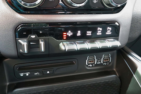 Editorial 2019 ram 1500 sport 32 jm