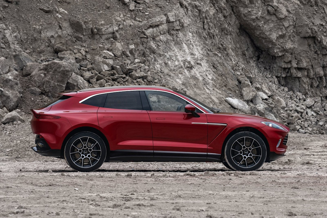 Aston-Martin-DBX-Side.jpg