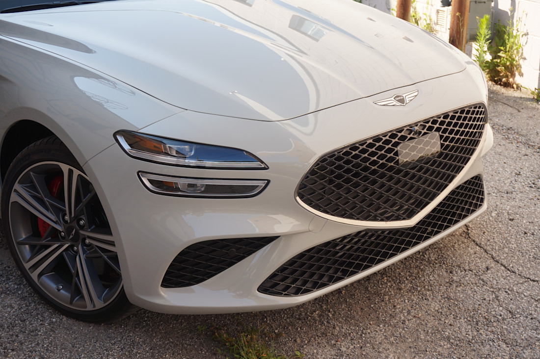 Editorial 2025 genesis g70 jl 4