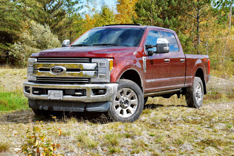 Editorial 2017 ford f 350 4x4 crew cab 01 jp