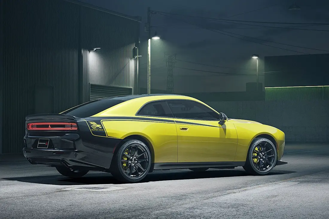 BEBE20260820 Dodge Charger Super Bee 01