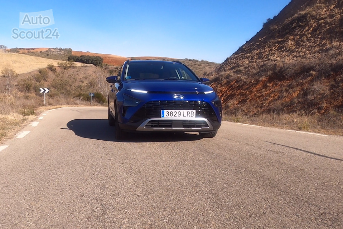 48__hyundai_bayon_rodando3.jpg