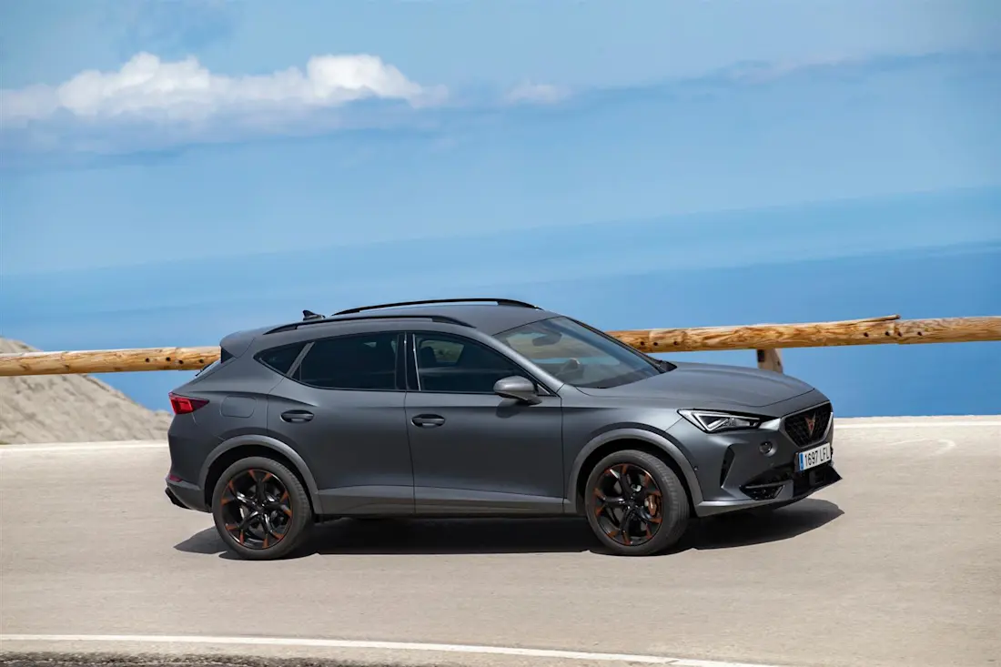 CUPRA-Formentor-Dynamic 50 HQ CUPRA-Formentor-Dynamic 50 HQ