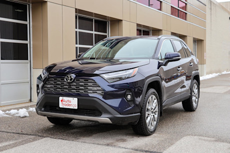 Editorial 2023 toyota rav4 limited 02 jm