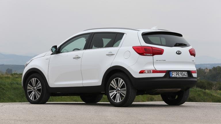 vedere din spate Kia Sportage