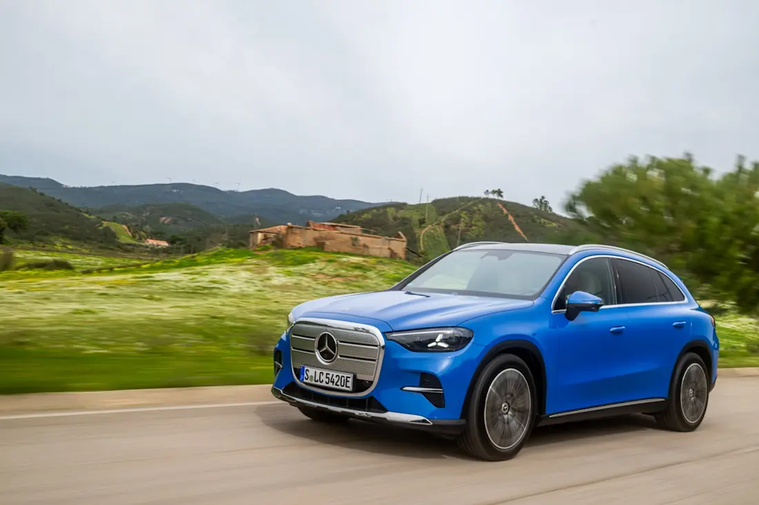 mercedes-benz glc 400 4matic with eq technology avantgarde line69